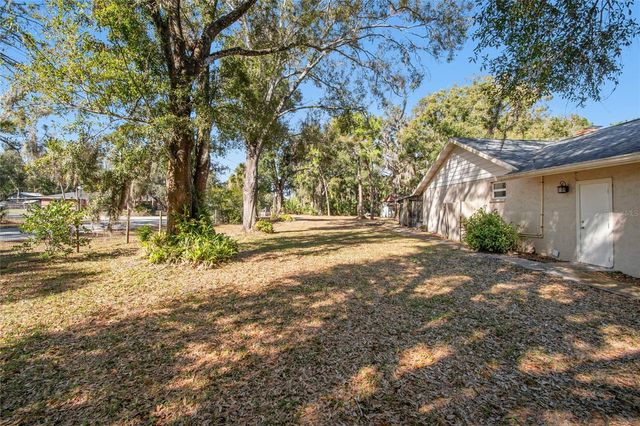 17641 DEERFIELD DRIVE, Lutz, FL 33558