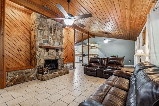 17641 DEERFIELD DRIVE, Lutz, FL 33558