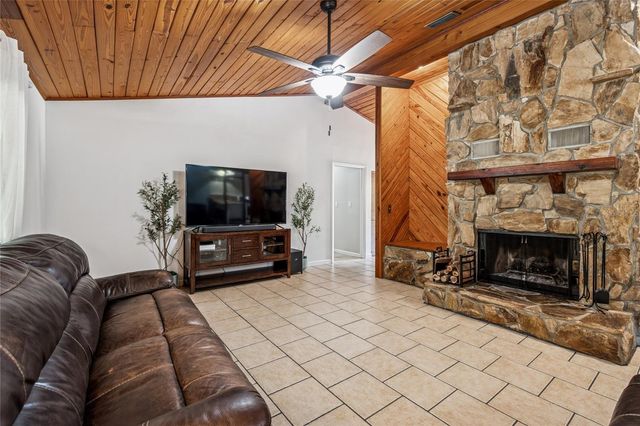 17641 DEERFIELD DRIVE, Lutz, FL 33558