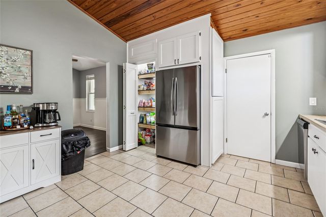 17641 DEERFIELD DRIVE, Lutz, FL 33558