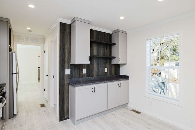 1346 Newport Avenue, Attleboro, MA 02703