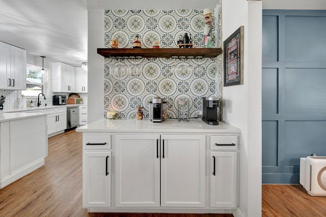 3205 Sinclair Ave, Midland, TX 79705