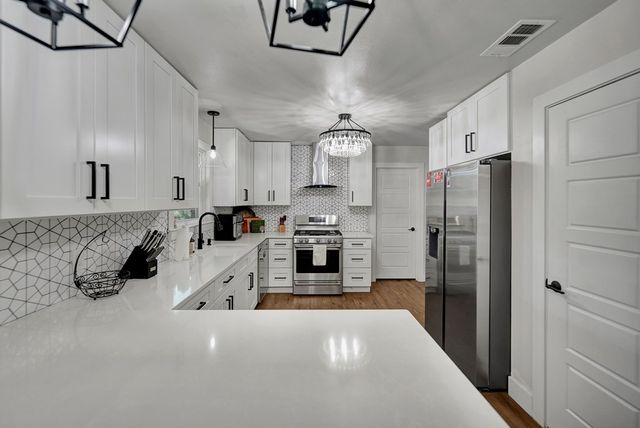 3205 Sinclair Ave, Midland, TX 79705