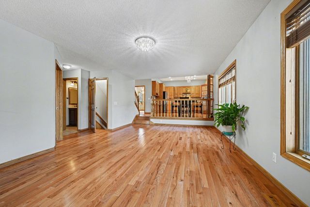 7087 Wellington Lane N, Maple Grove, MN 55369