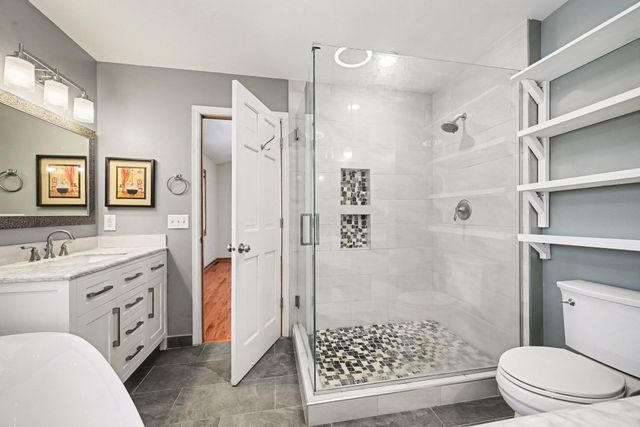 7087 Wellington Lane N, Maple Grove, MN 55369