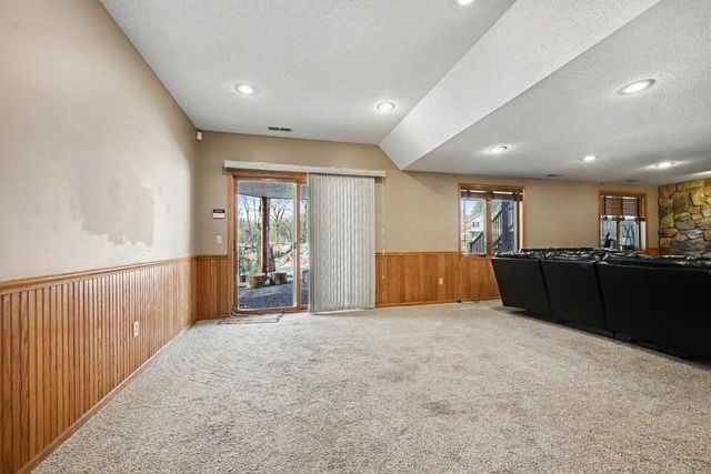 7087 Wellington Lane N, Maple Grove, MN 55369