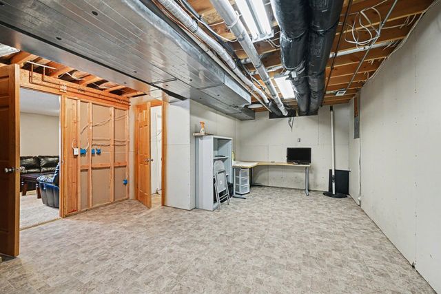 7087 Wellington Lane N, Maple Grove, MN 55369