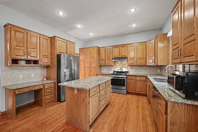 7087 Wellington Lane N, Maple Grove, MN 55369