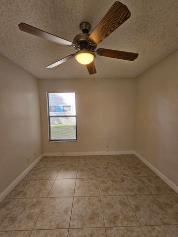 1760 Windorah Way C, West Palm Beach, FL 33411