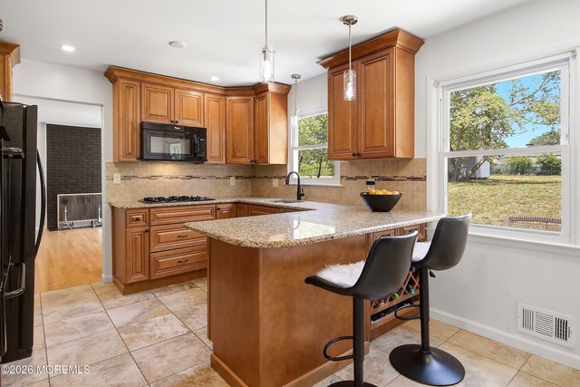 10 Beacon Drive, Howell, NJ 07731