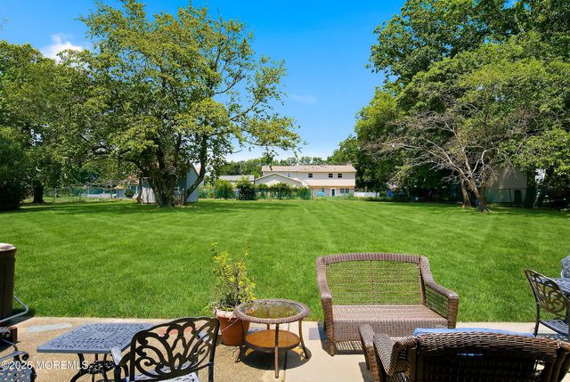 10 Beacon Drive, Howell, NJ 07731