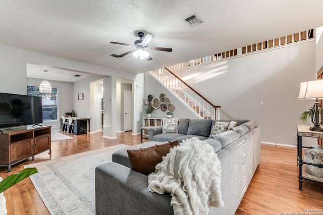 1526 mooreshill, San Antonio, TX 78253
