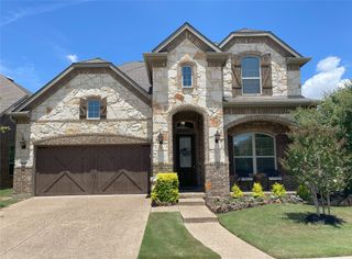 905 Dove Trail, Euless, TX 76039