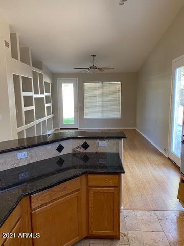 891 N DATE PALM Drive, Gilbert, AZ 85234