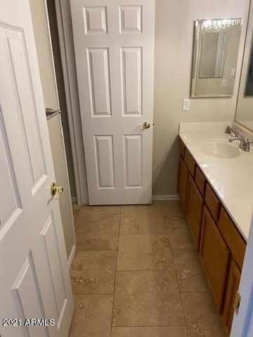 891 N DATE PALM Drive, Gilbert, AZ 85234