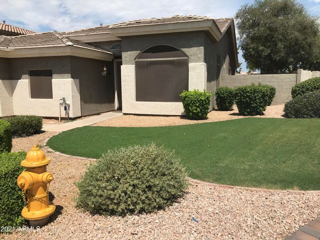 891 N DATE PALM Drive, Gilbert, AZ 85234