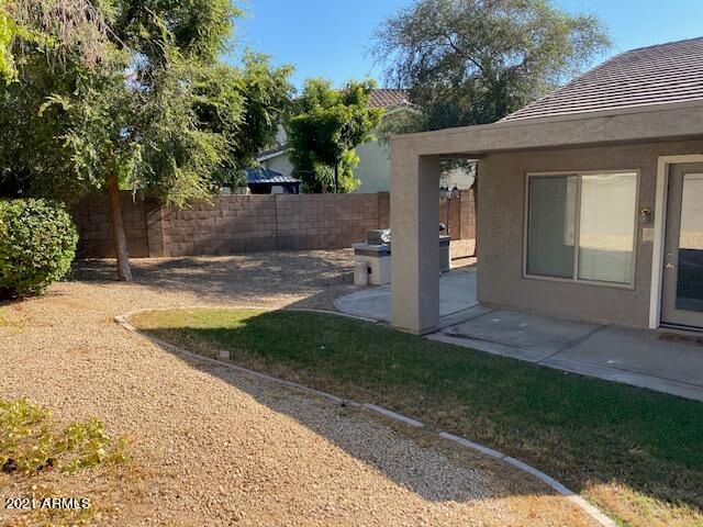 891 N DATE PALM Drive, Gilbert, AZ 85234