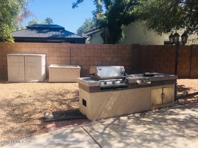 891 N DATE PALM Drive, Gilbert, AZ 85234