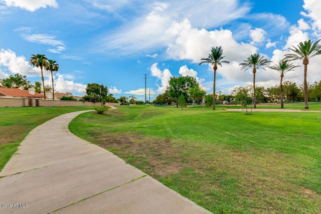 891 N DATE PALM Drive, Gilbert, AZ 85234