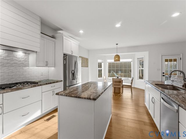 9310 Beaver Bridge Rd, Moseley, VA 23120