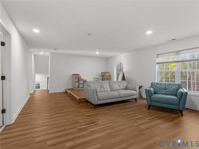 9310 Beaver Bridge Rd, Moseley, VA 23120