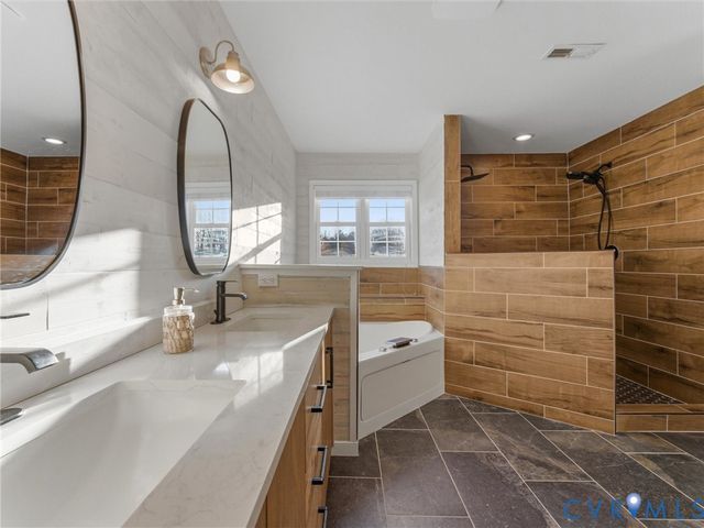 9310 Beaver Bridge Rd, Moseley, VA 23120