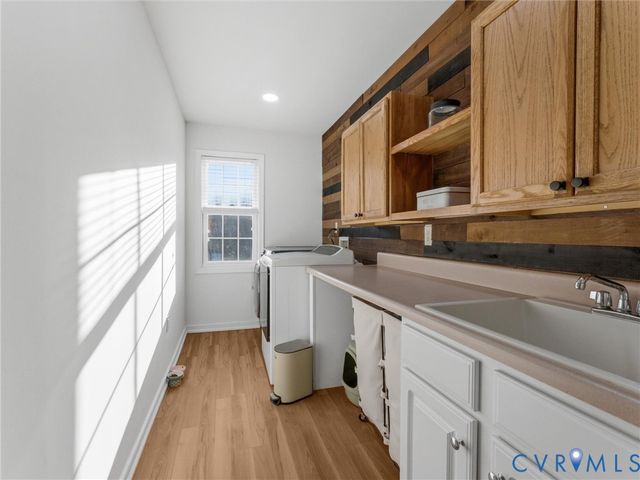 9310 Beaver Bridge Rd, Moseley, VA 23120