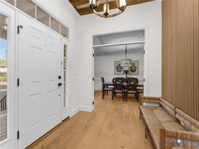 9310 Beaver Bridge Rd, Moseley, VA 23120