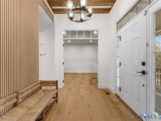 9310 Beaver Bridge Rd, Moseley, VA 23120