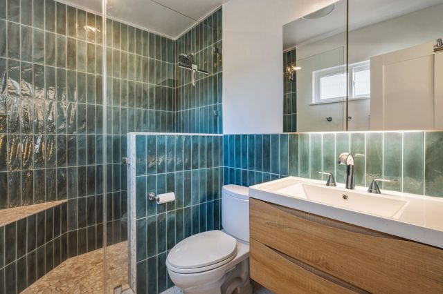 2415 Little John LN, Austin, TX 78704