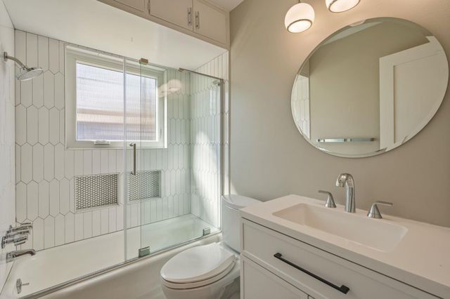 2415 Little John LN, Austin, TX 78704