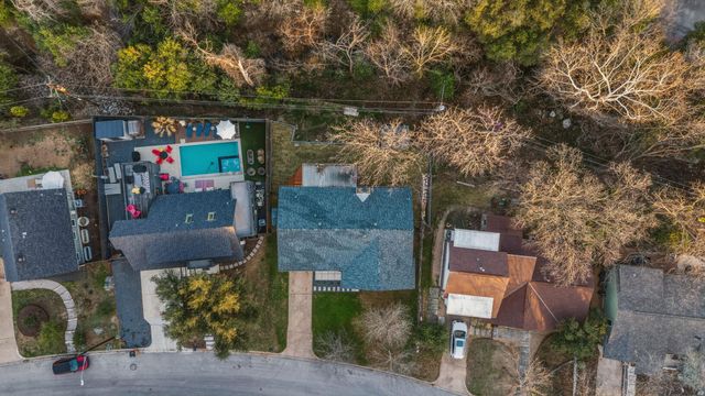 2415 Little John LN, Austin, TX 78704