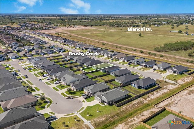 412 Brushy Creek, Victoria, TX 77904