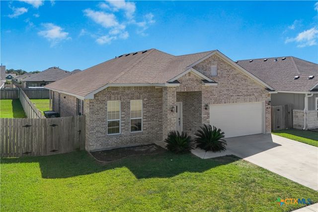 412 Brushy Creek, Victoria, TX 77904