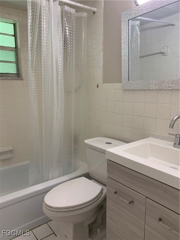 815 Courtington LN 2, Fort Myers, FL 33919