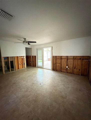 9045 3RD ST N, St Petersburg, FL 33702