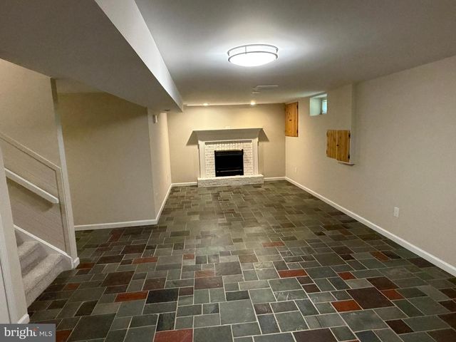 51 KIRKWOOD DR, Newtown, PA 18940