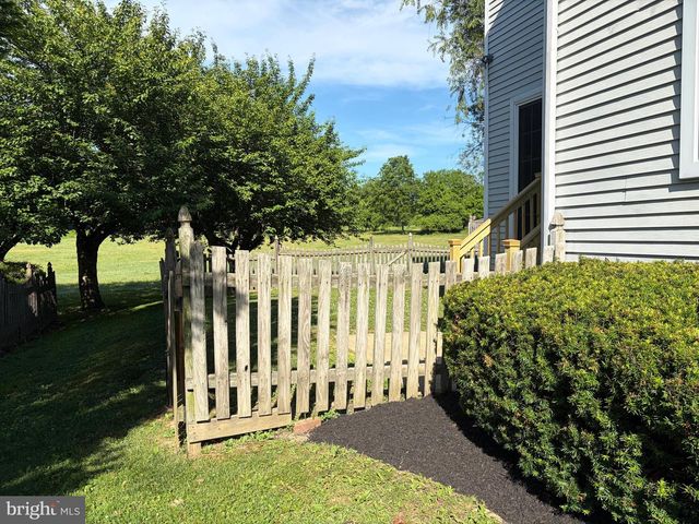 51 KIRKWOOD DR, Newtown, PA 18940