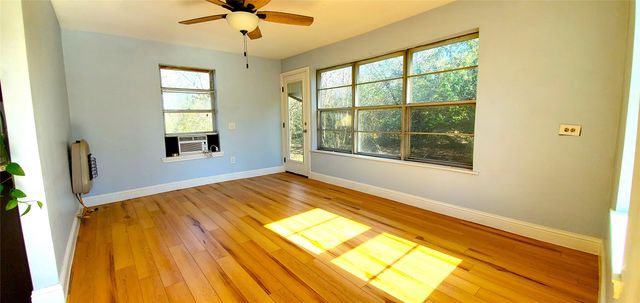 2604 N Locust Street 100, Denton, TX 76209