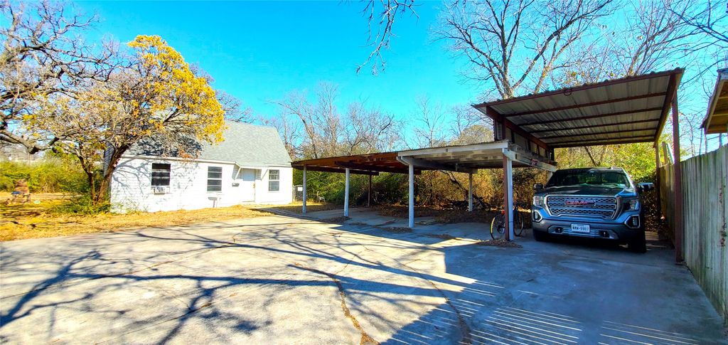 2604 N Locust Street 100, Denton, TX 76209