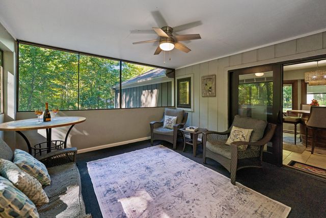 9430 Robinhood Circle, Westerville, OH 43082