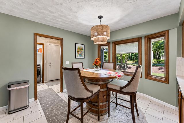 9430 Robinhood Circle, Westerville, OH 43082