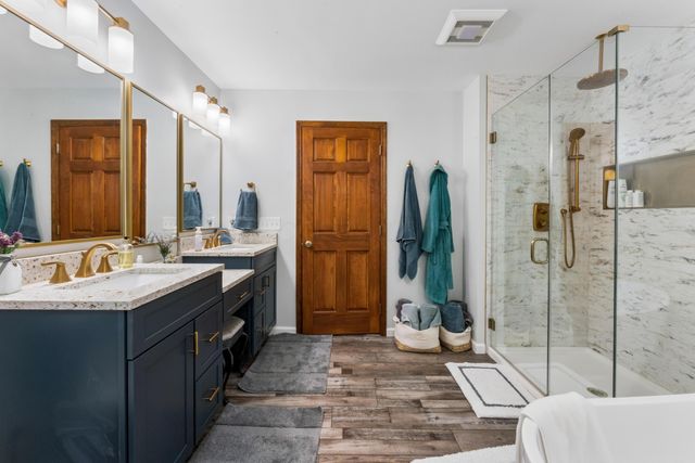 9430 Robinhood Circle, Westerville, OH 43082
