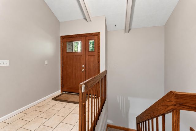 9430 Robinhood Circle, Westerville, OH 43082
