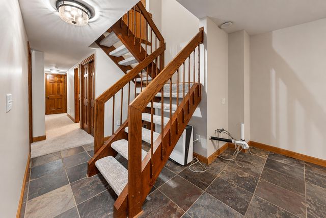 9430 Robinhood Circle, Westerville, OH 43082