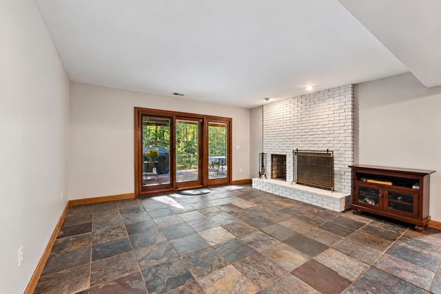 9430 Robinhood Circle, Westerville, OH 43082