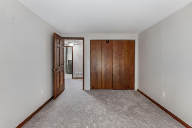 9430 Robinhood Circle, Westerville, OH 43082