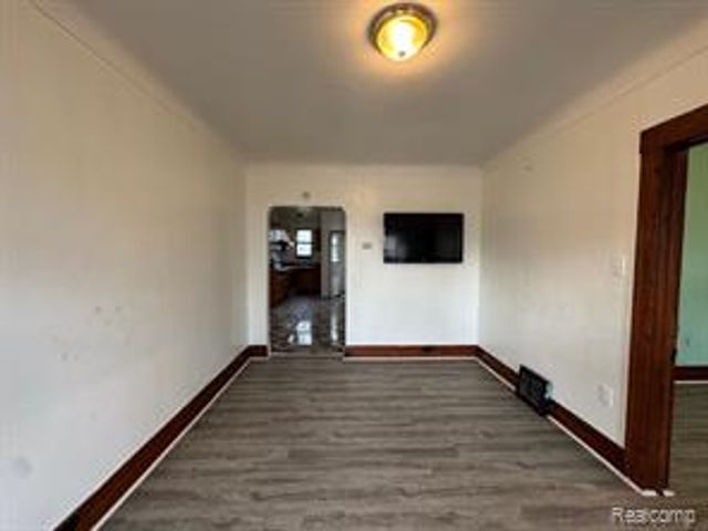 9506 Charest Street, Hamtramck, MI 48212