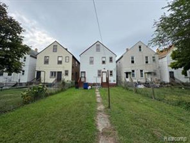 9506 Charest Street, Hamtramck, MI 48212