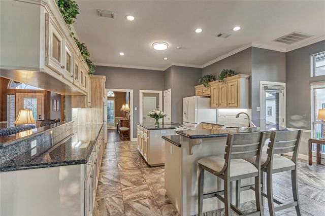 43 Winterhaven Lane, Montgomery, TX 77356